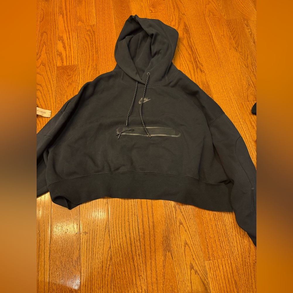 Nike Sportswear Tech Fleece Women's Over-Oversized Crop Pullover Hoodie size M